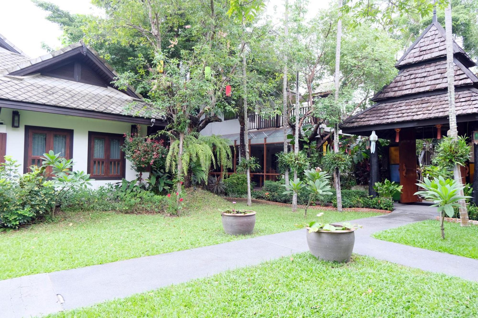 Vimarn Kaew Village And Resort Chiang Mai Extérieur photo
